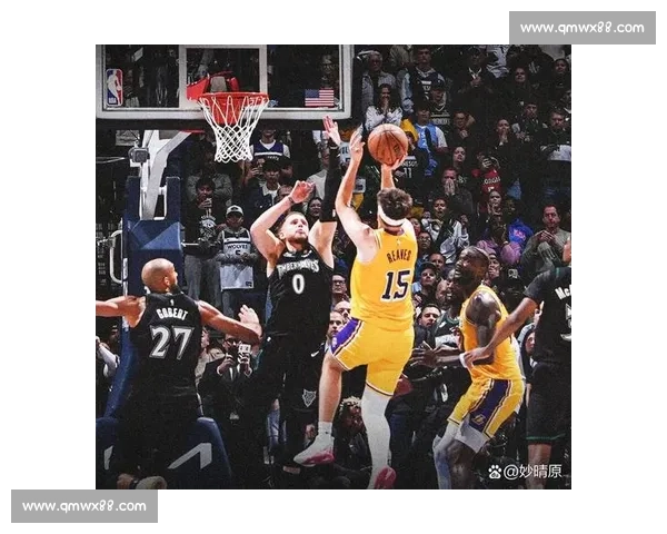 篮球比赛最后时刻绝杀进球助力球队逆转赢得胜利